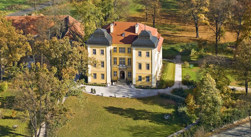Pałac Łomnica - Schloss Lomnitz in Jelenia Góra