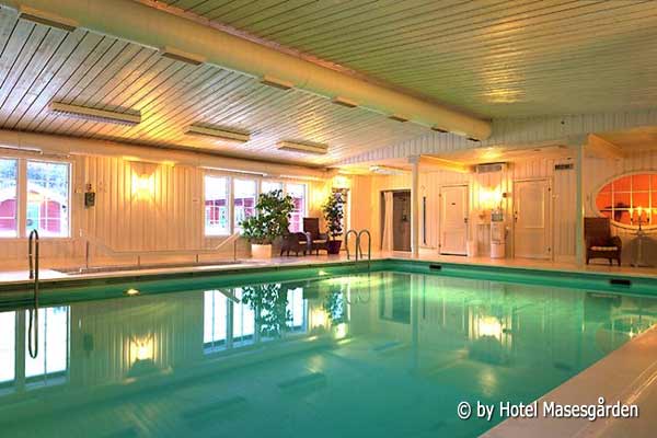 Indoorpool im Hotel Masesgarden in der Provinz Dalarna